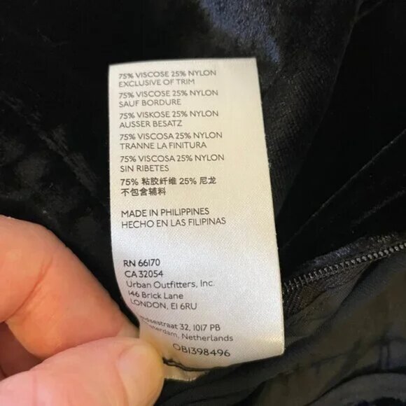 Anthropologie Black Velvet Flowy Wide Leg Pants Side Zipper Button Size 6 - Picture 15 of 15